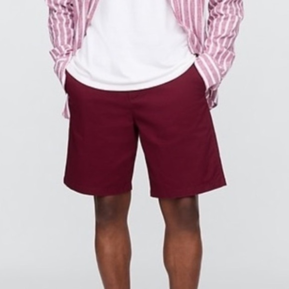 GAP Essential Khaki Shorts Burgundy Size 34 10” Inseam‎